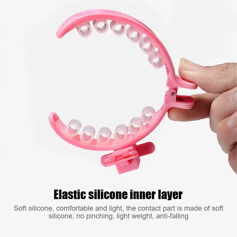 Pet Dog Waste Bag Dispenser Creative Puppy Toilet Picker Tail Clip Cats Waste Poop Bag Portable Garbage Cleaning Tool