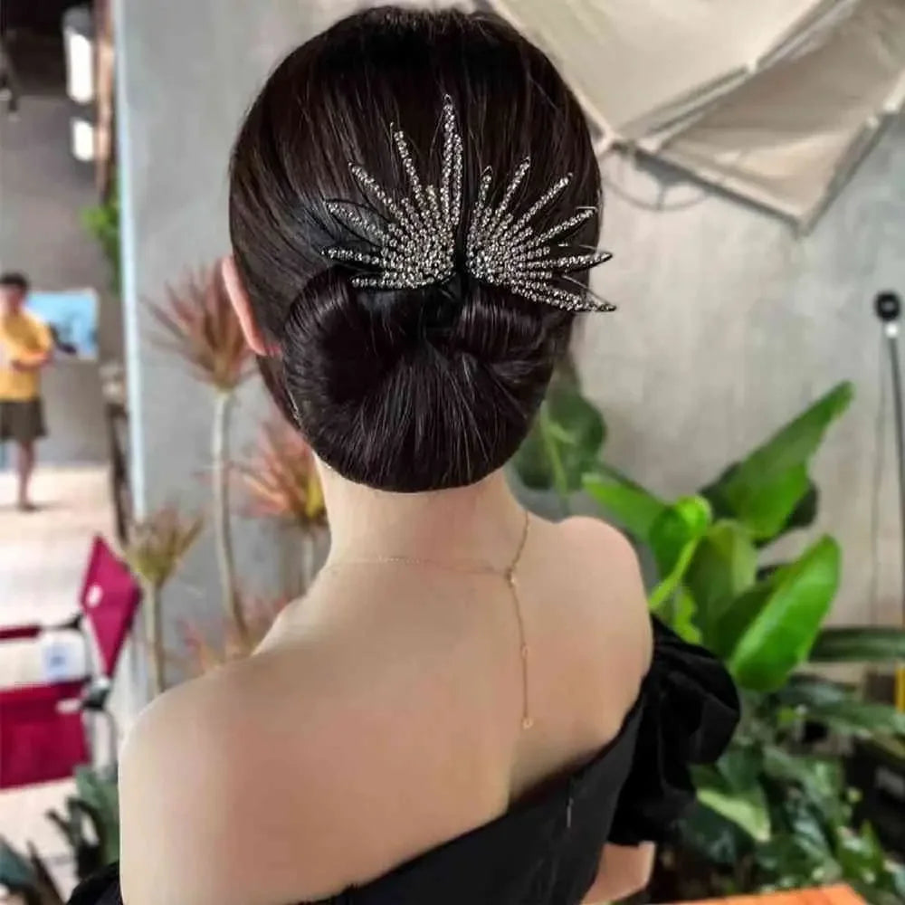 Elegant Flower Hair Clip Lazy Hair Curler Hair Iron Twist Hairstyle Bun Non-slip Flexible Hair Bun Roller Hair Styling Tool
