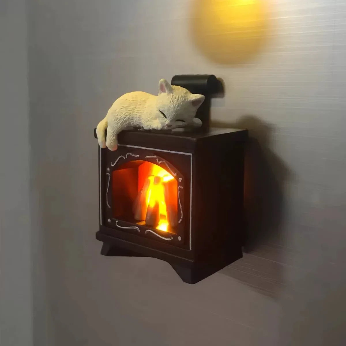 Miniature Christmas Scene Fridge Magnet with Glowing Fireplace And Cat Design Home Decor Ornament for Festive Atmosphere