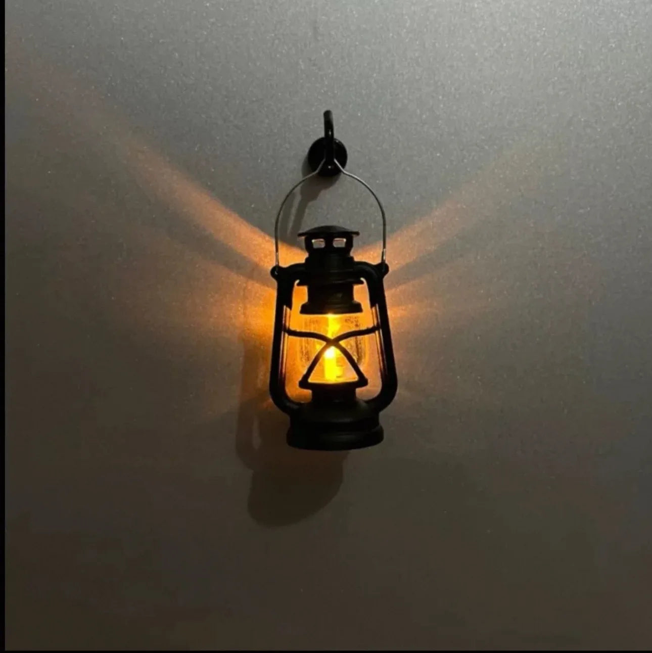 Miniature Christmas Scene Fridge Magnet with Glowing Fireplace And Cat Design Home Decor Ornament for Festive Atmosphere